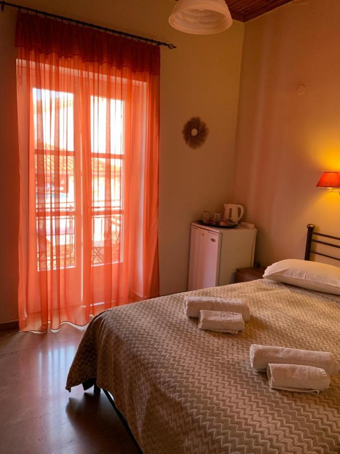 Guesthouse Corali 伊兹拉 外观 照片