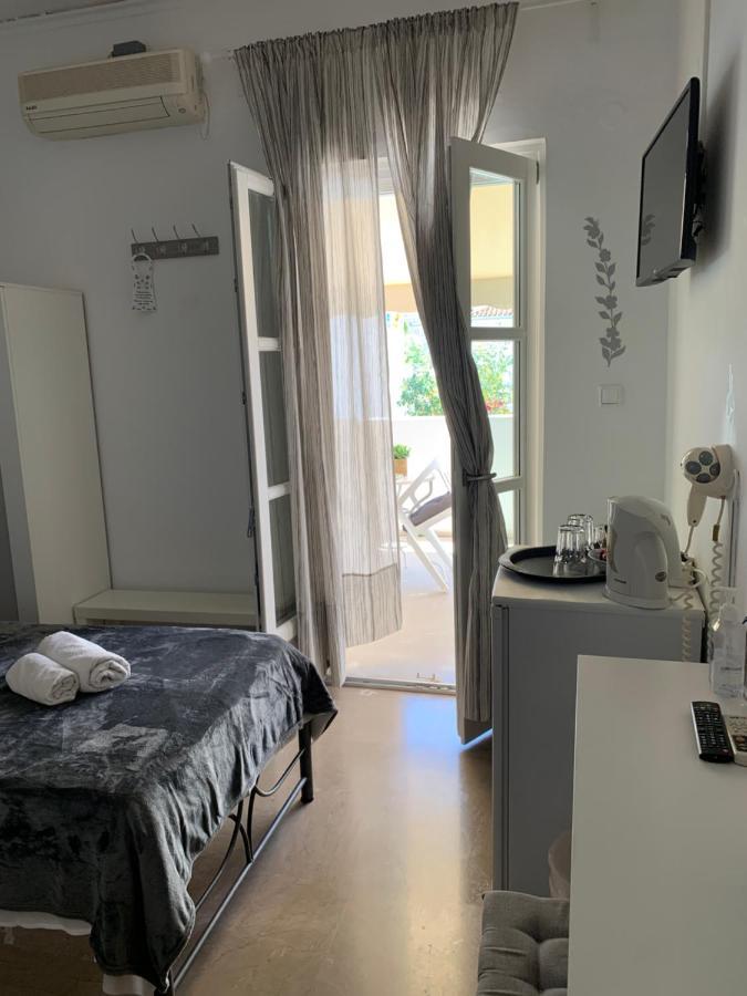 Guesthouse Corali 伊兹拉 外观 照片