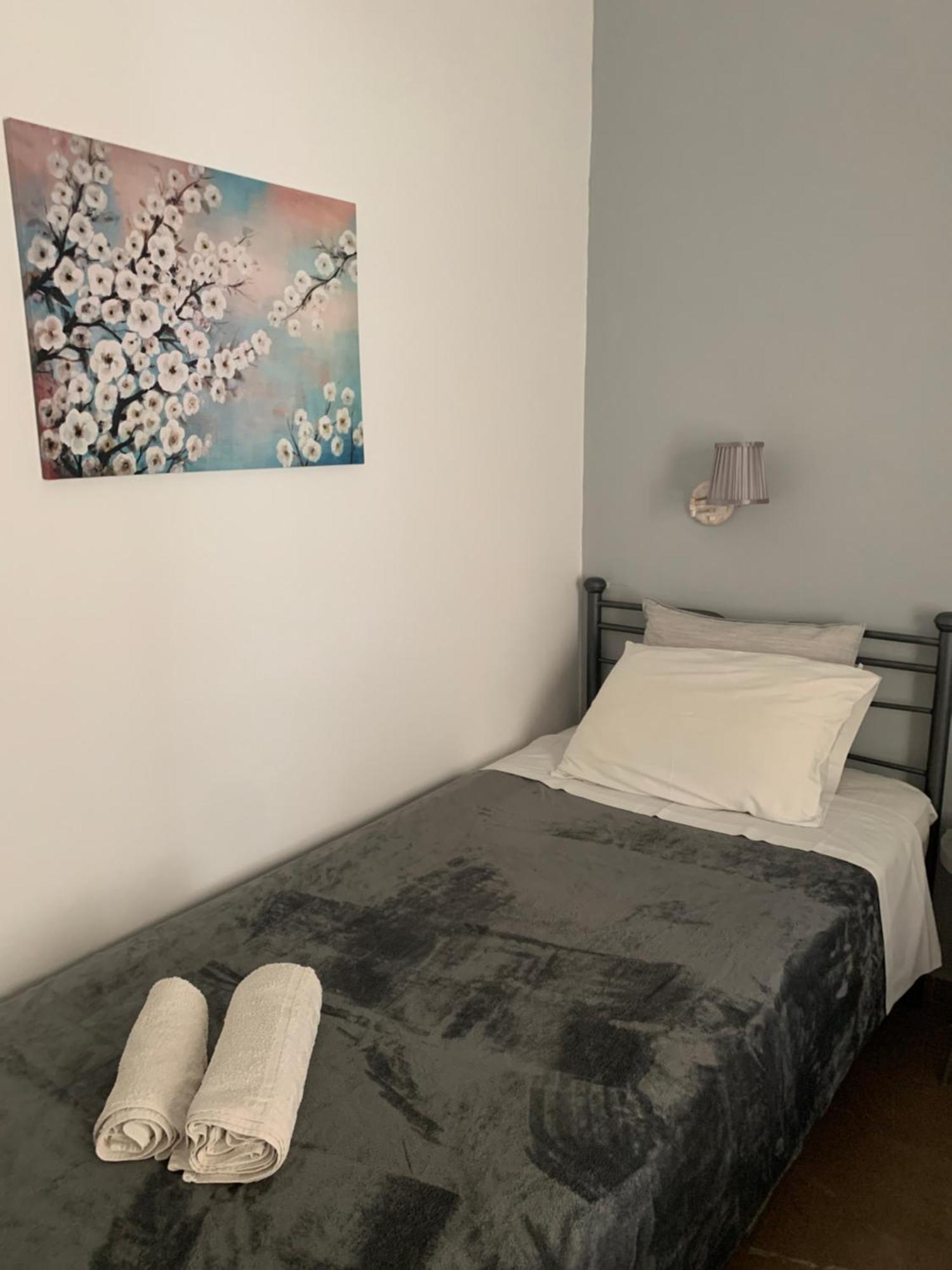 Guesthouse Corali 伊兹拉 外观 照片