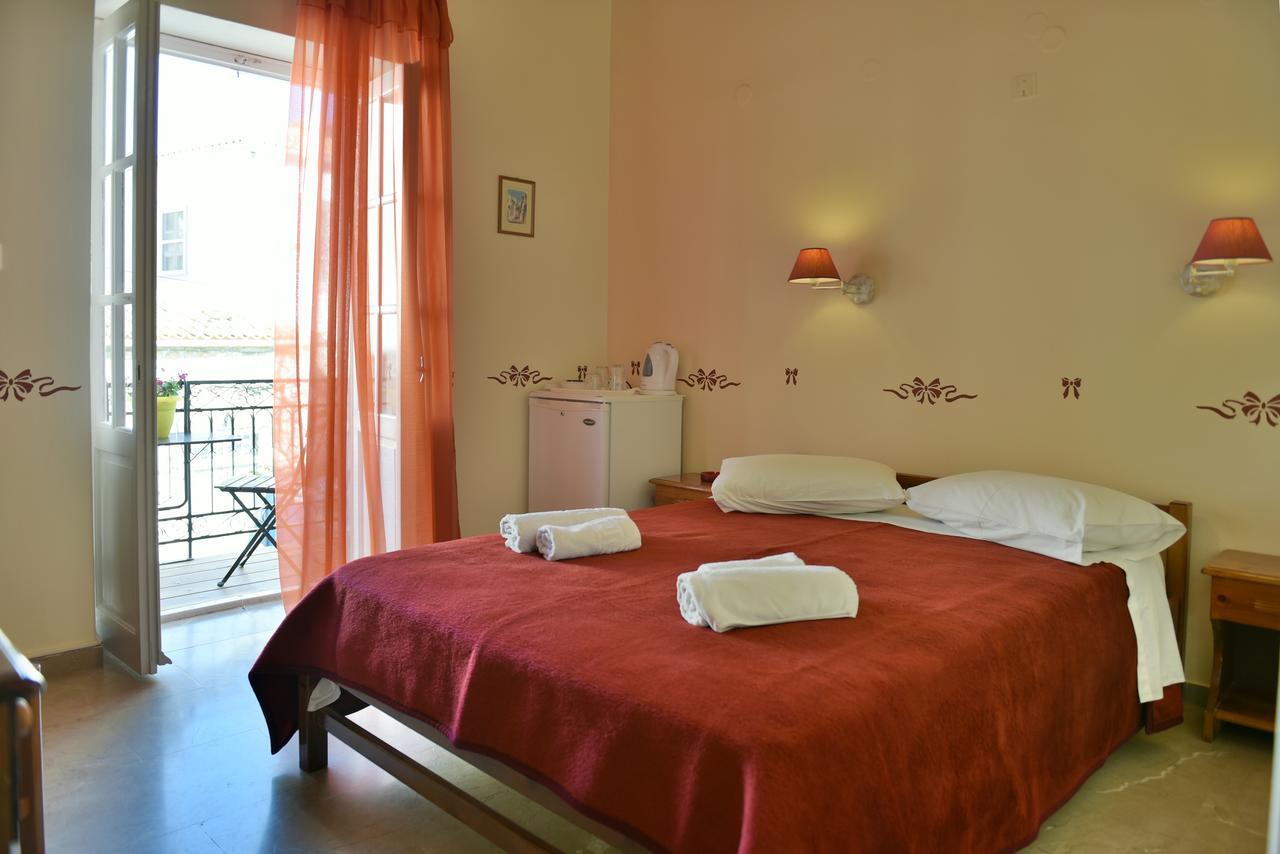 Guesthouse Corali 伊兹拉 外观 照片